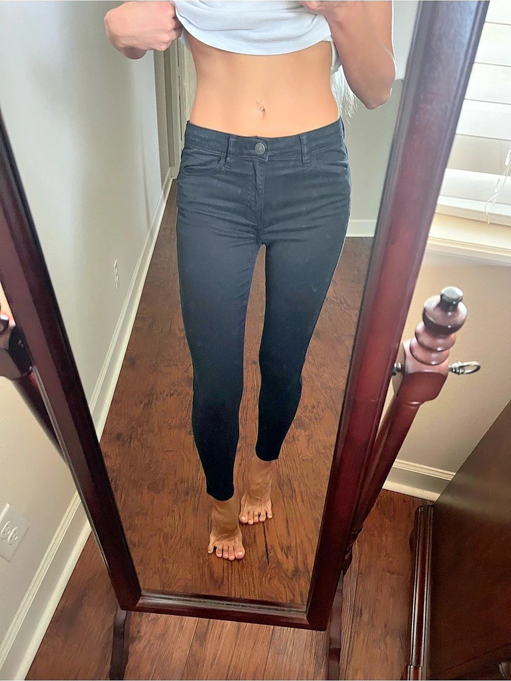 American Eagle Hi-Rise Jegging Skinny Jeans in Black Waist 4
